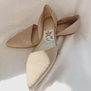 NWT CK Nude Flats
